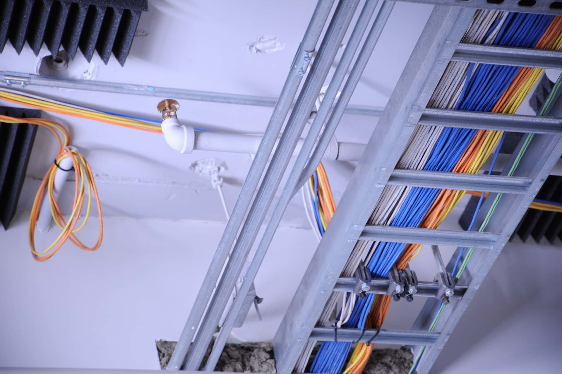 Commercial Electrician Services 